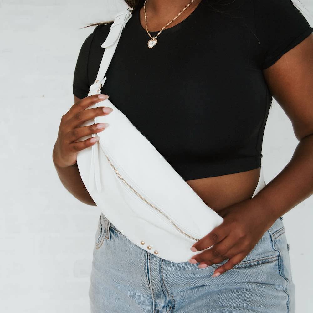 Sweet Talk Sling Bag: Cream