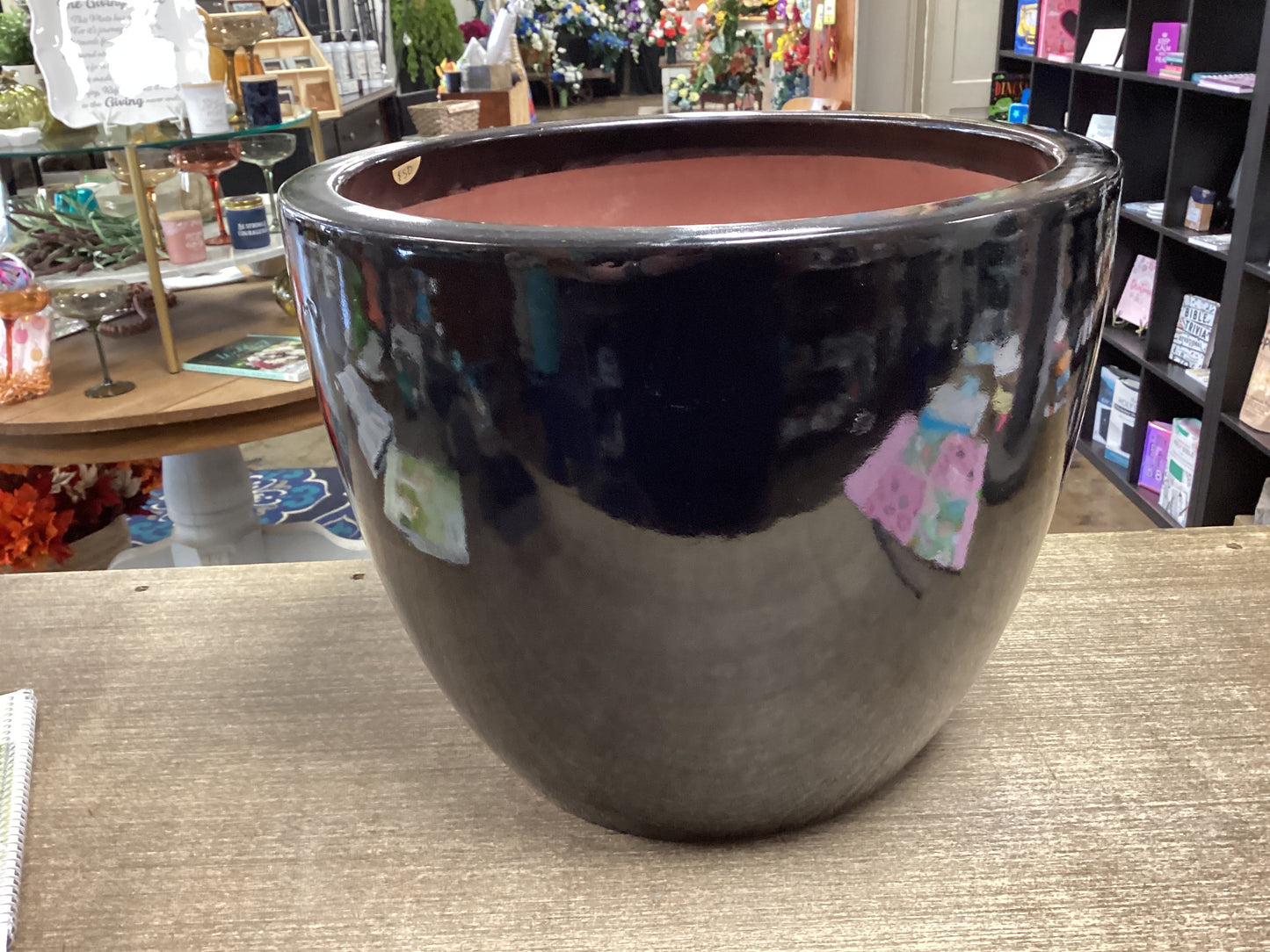 Large Black Glossed Planter