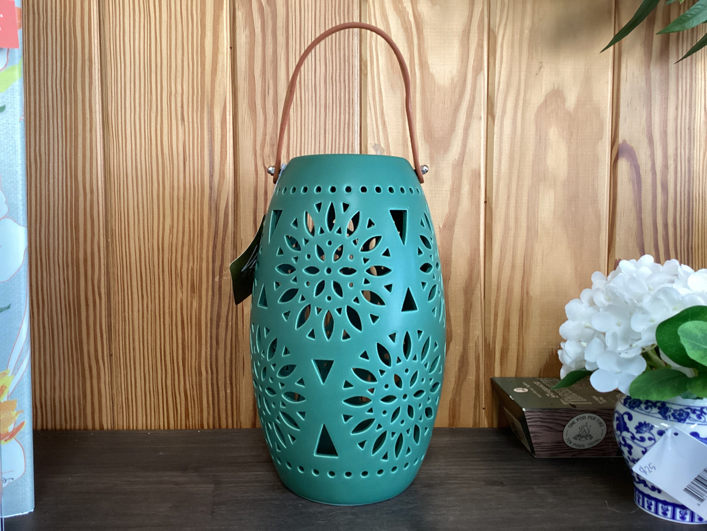 Ceramic cut out Solar lantern