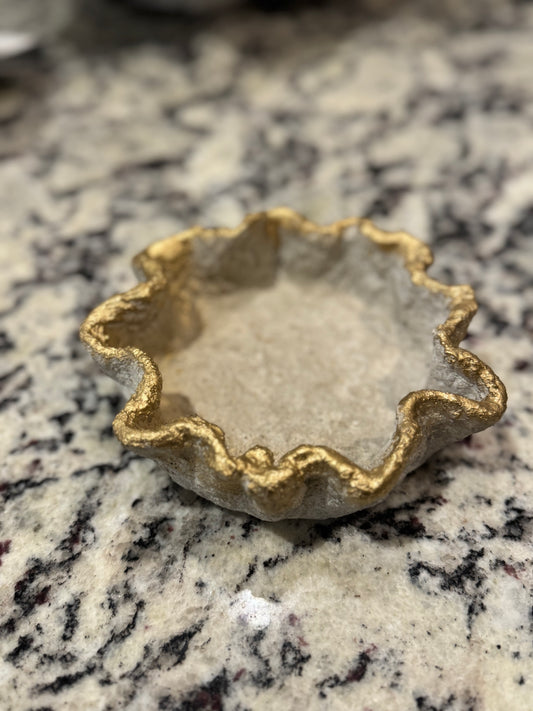 DECORATIVE BOWL- WAVY SQUARE WITH GOLD COASTER