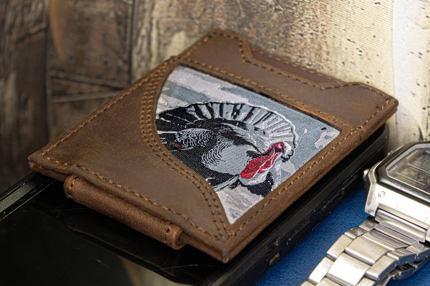 Turkey Men's Magnetic Front Pocket Woven Patch Leather Wallet.