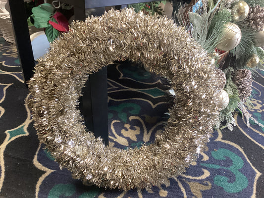 Tinsel door Wreath