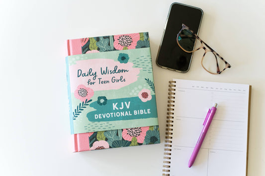 Daily Wisdom for Teen Girls KJV Devotional Bible [Blush Rain